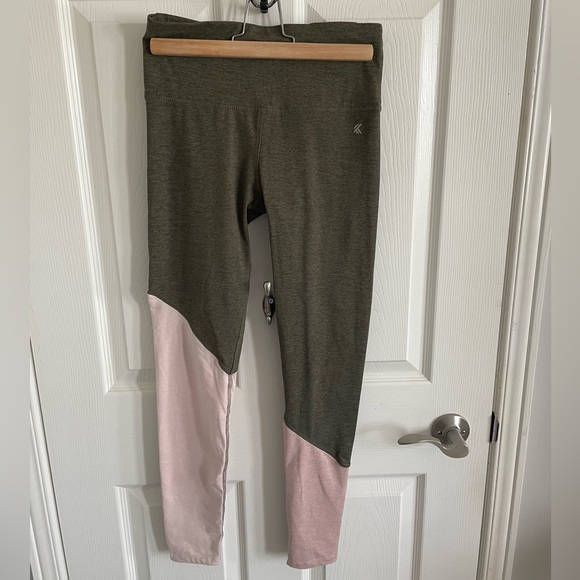 Kyodan Active wear set (leggings and sports bra) - Picture 5 of 5